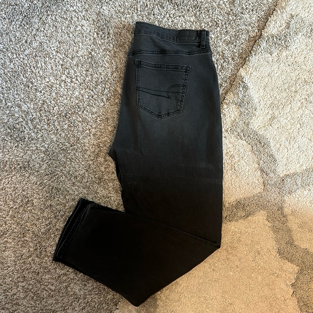 BLACK CURVY MOM JEANS SIZE 14